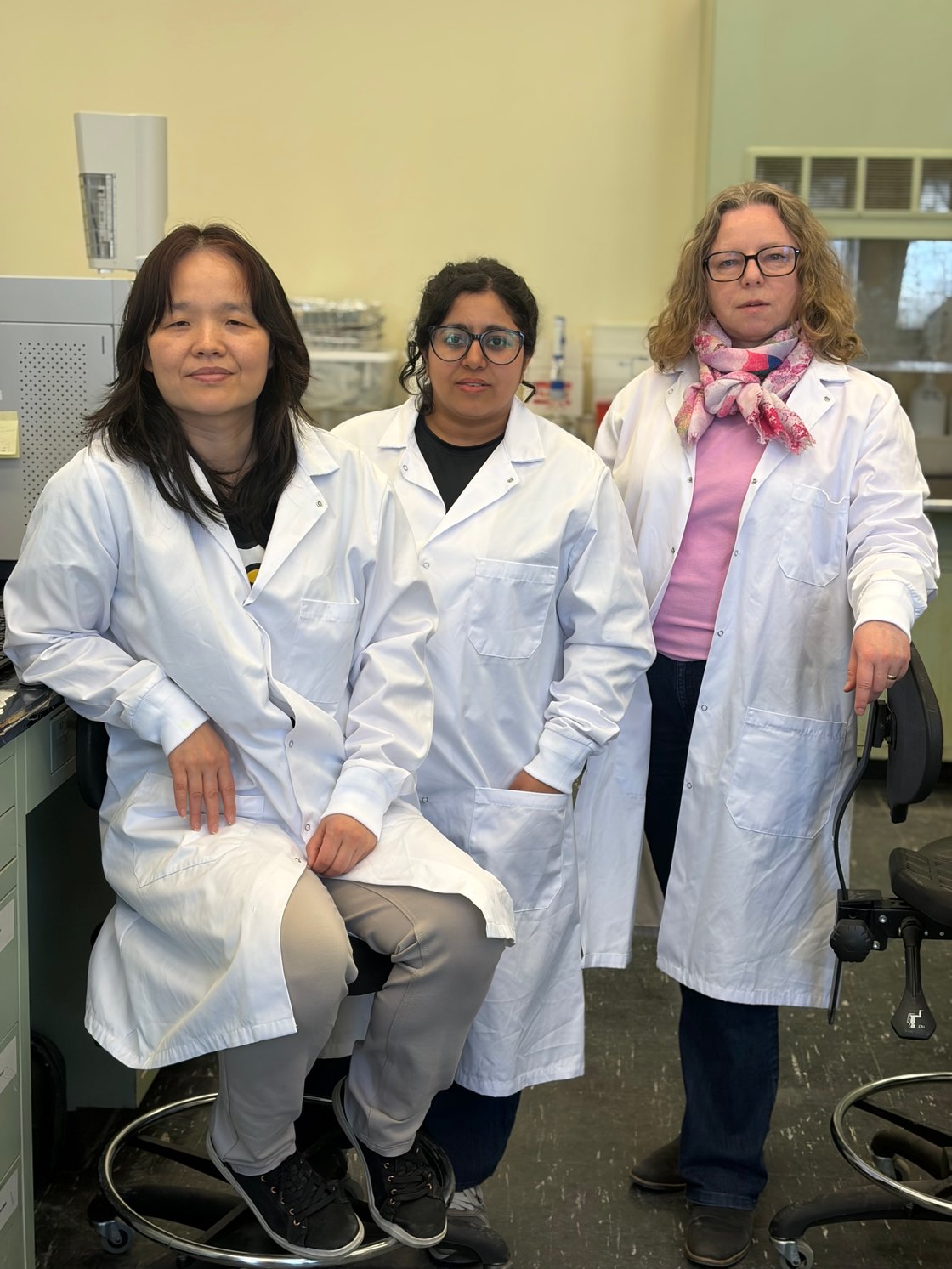 Dr. Yanxing Niu Poonam Neupane MSc student and Dr. Anna Rogiewicz